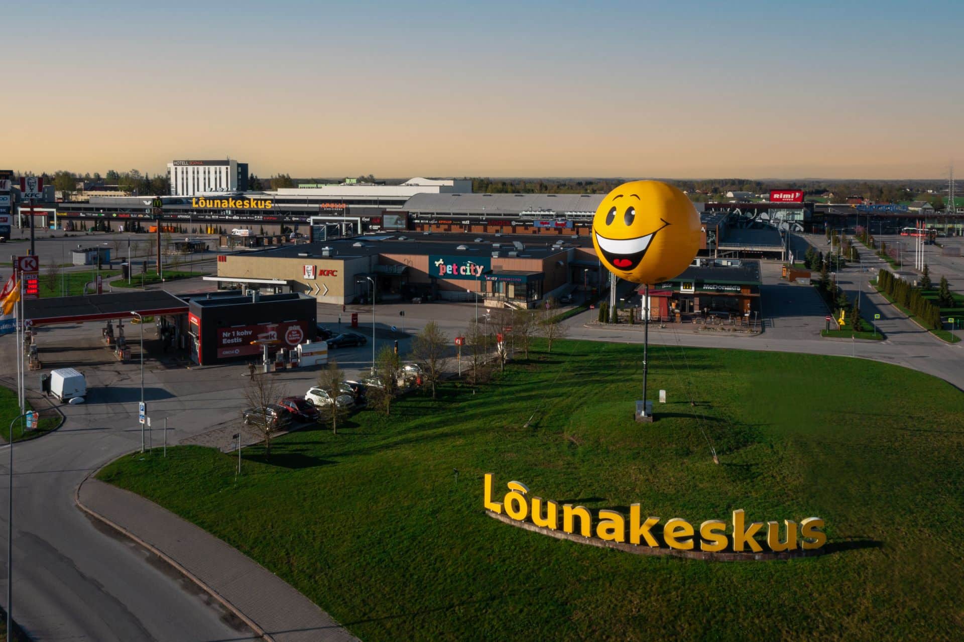 949 Grupp avas kontori Tartu Lõunakeskuses